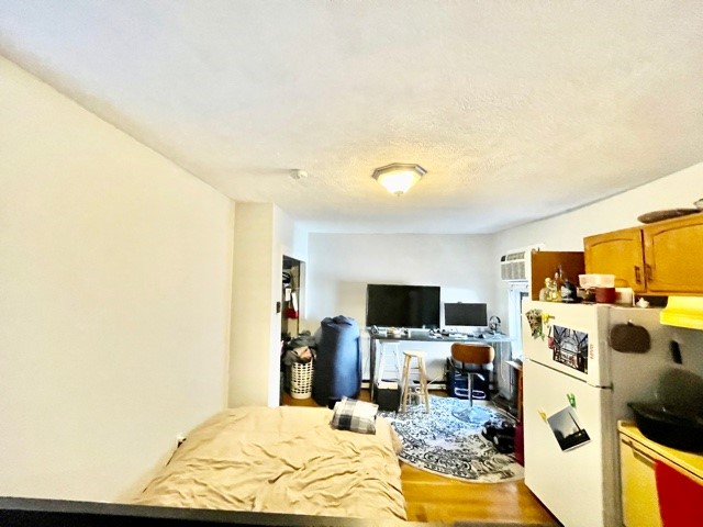 Studio bed, 1 bath apartment for rent at 59 Salem St Unit 3, North End — photo 6 of 7