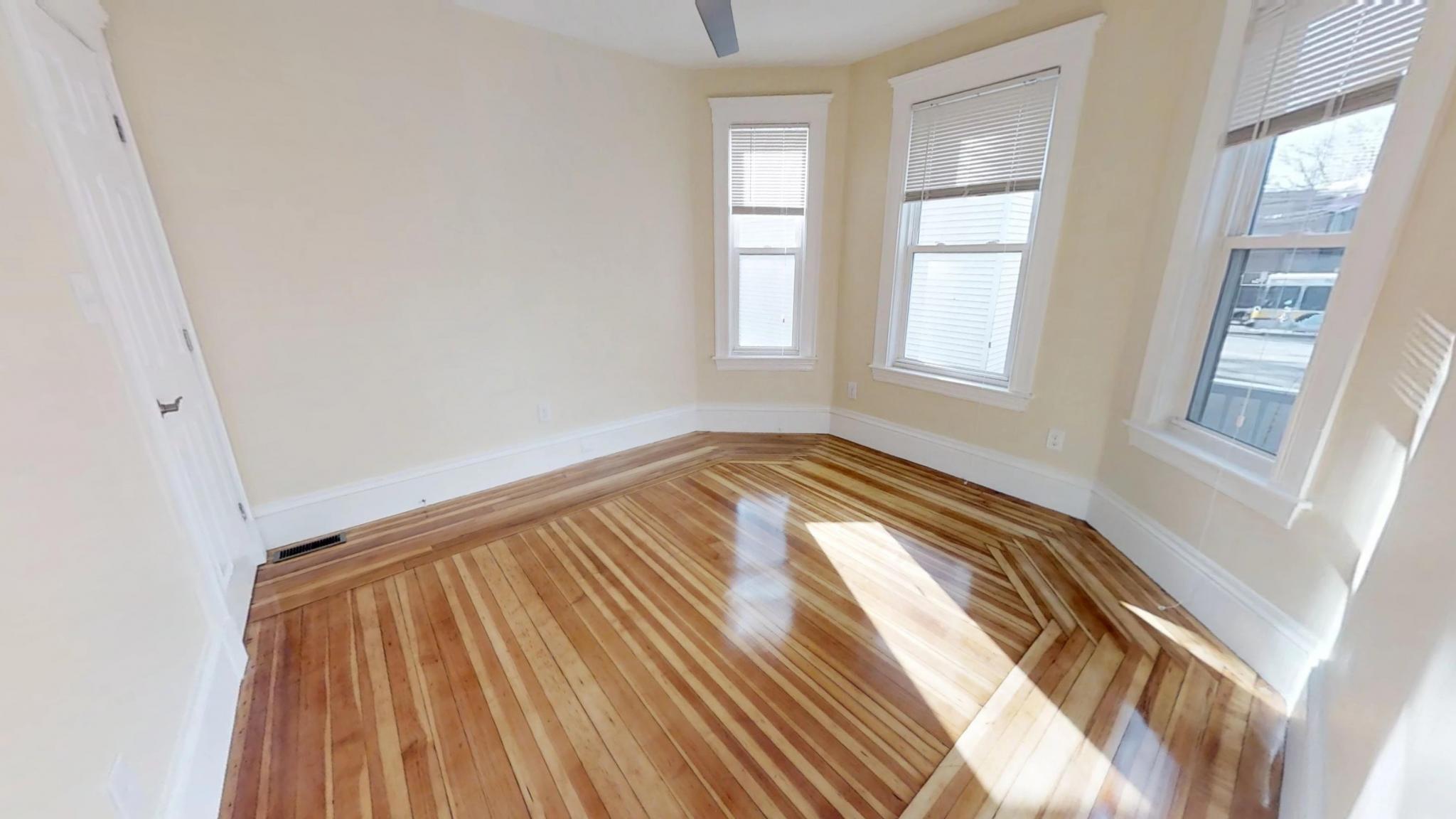 4 bed, 2 bath apartment for rent at 5 Moore Unit 1, Porter Square — photo 5 of 7