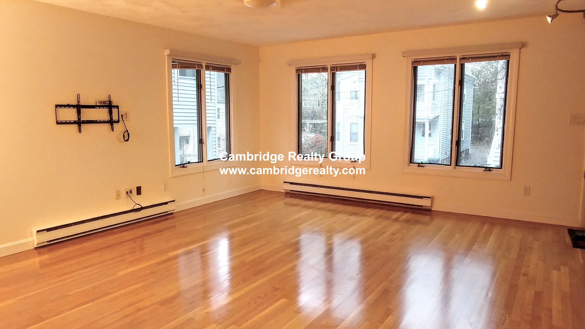 5 bed, 2 bath apartment for rent at 114 Yorktown St Unit 1, Davis Square