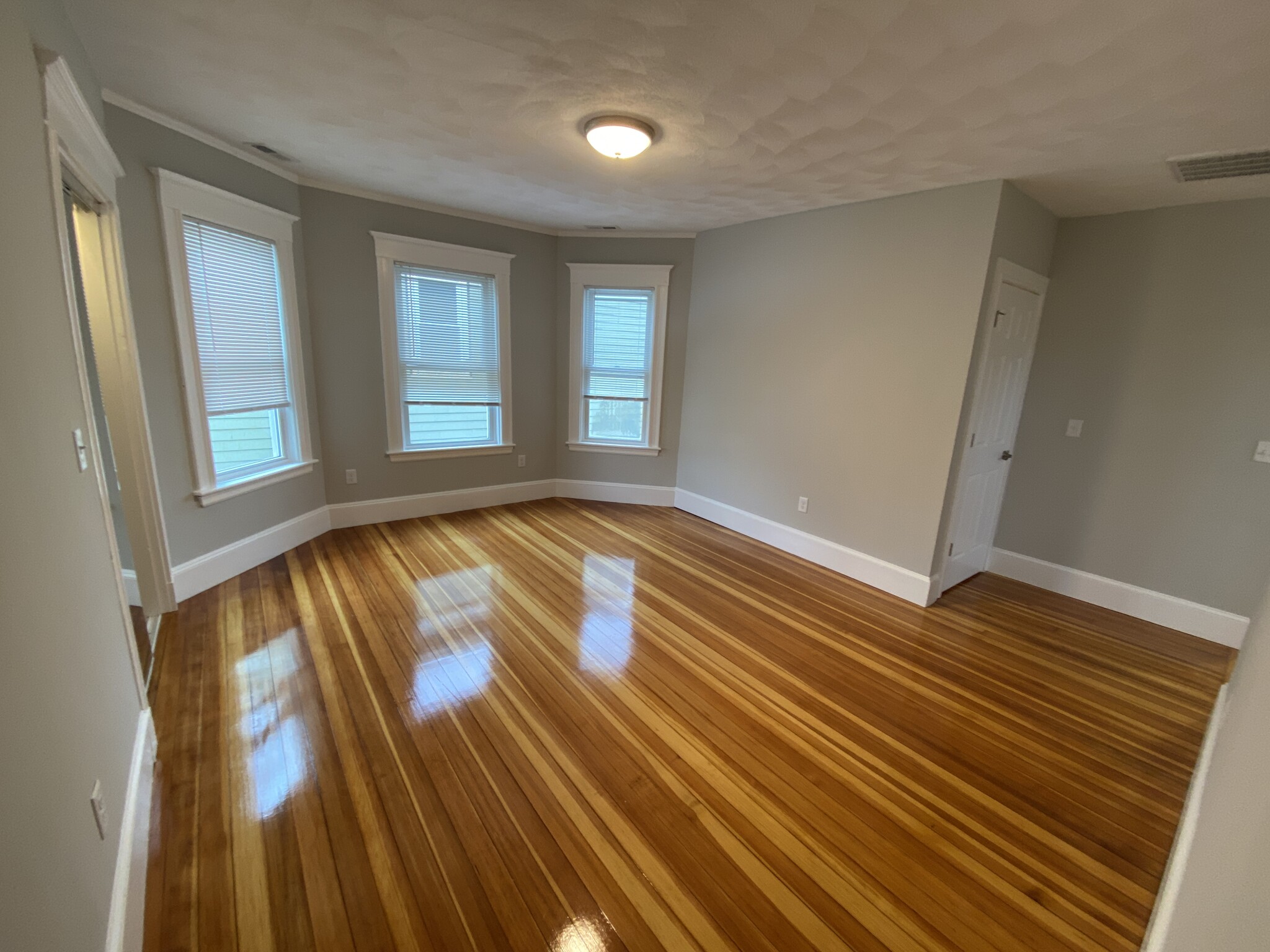 4 bed, 2 bath apartment for rent at 8 Spencer Unit 2, Porter Square — photo 1 of 7