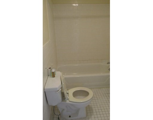1 bed, 1 bath apartment for rent at 10 Leedsville St Unit 3, Dorchester — photo 15 of 20
