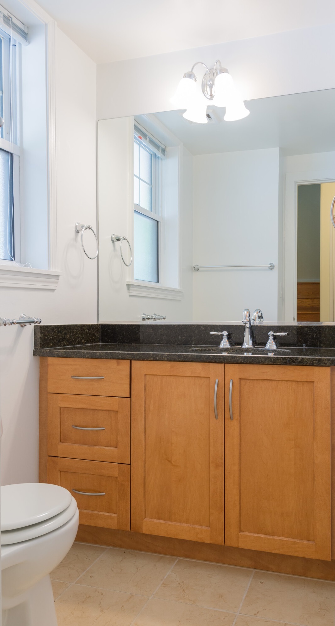 2 bed, 1.5 bath apartment for rent at 89 Thornton Rd Unit 4, Chestnut Hill — photo 6 of 7