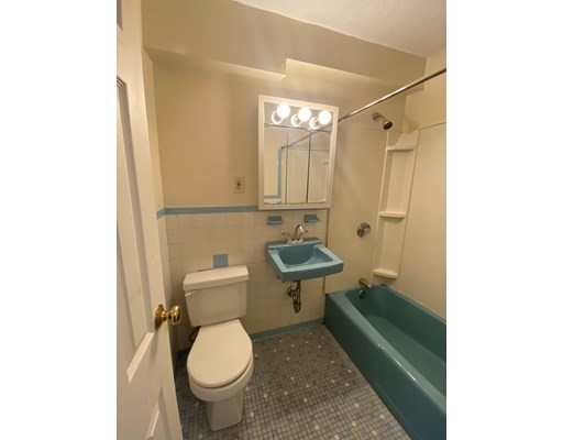 1 bed, 1 bath apartment for rent at 745 East 6th St Unit 15, South Boston — photo 13 of 18
