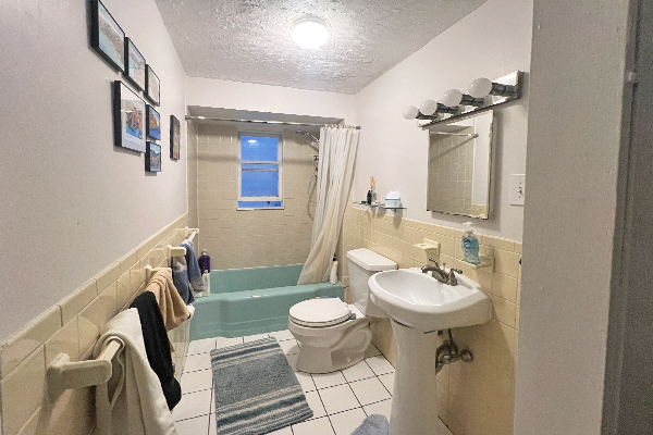 3 bed, 1 bath apartment for rent at 40 Cedar St Unit 2, Spring Hill — photo 6 of 8