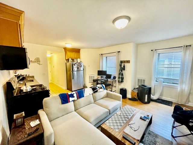1 bed, 1 bath apartment for rent at 67 Salem St Unit 6, North End — photo 2 of 16