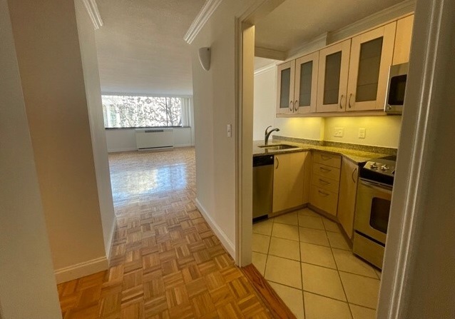 Studio bed, 1 bath apartment for rent at 255 Massachusetts Ave Unit 408, Back Bay — photo 6 of 10