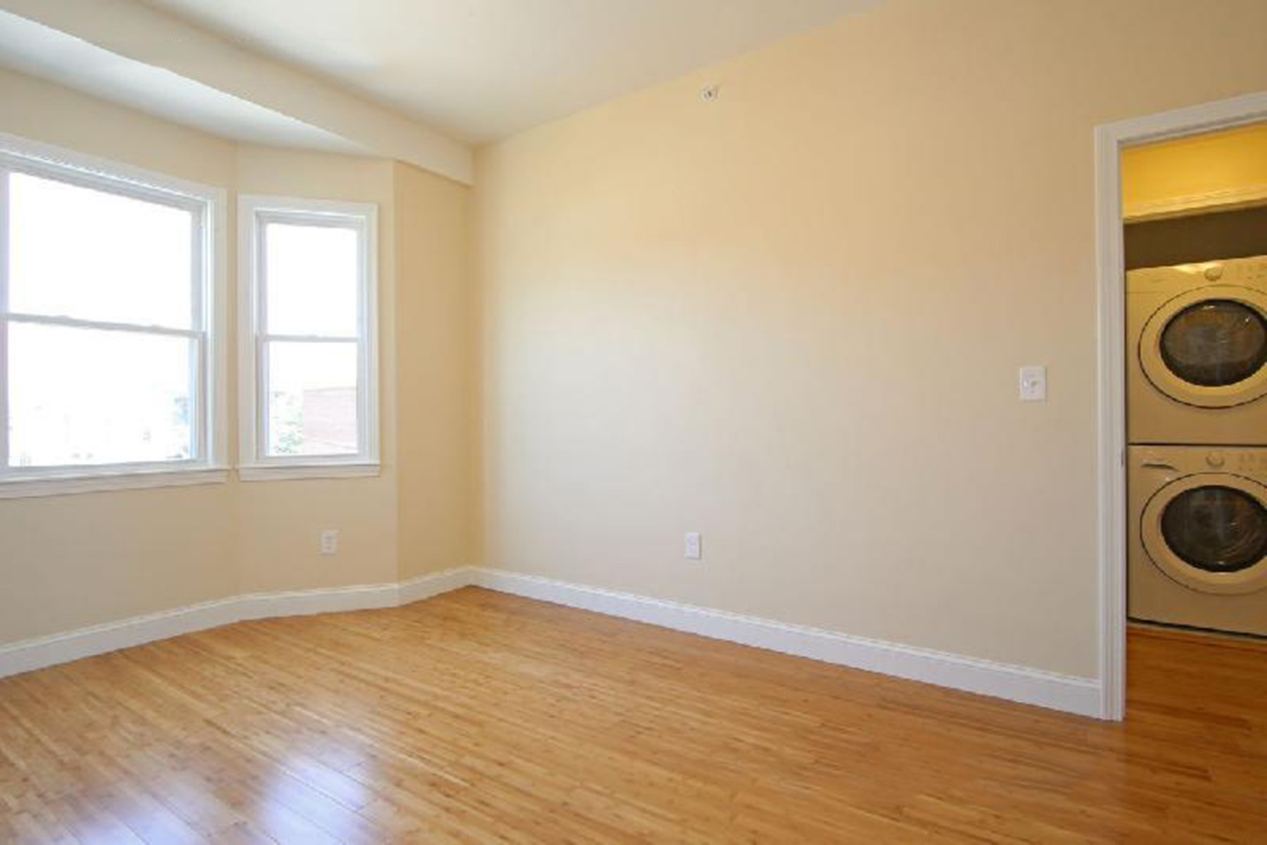 6 bed, 2 bath apartment for rent at 26 Princeton St Unit 3, East Boston — photo 6 of 6