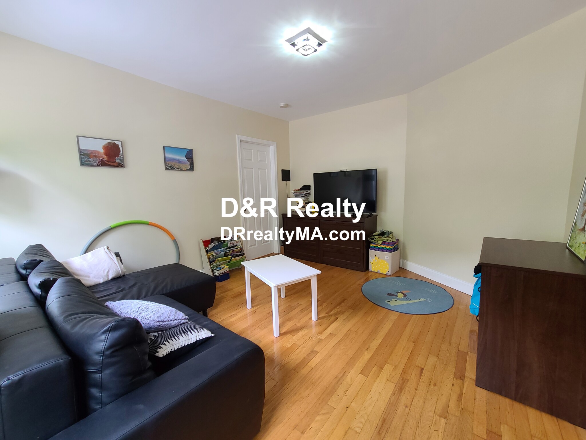 2 bed, 1 bath apartment for rent at 18 Holmes St Unit 1, Allston — photo 5 of 18