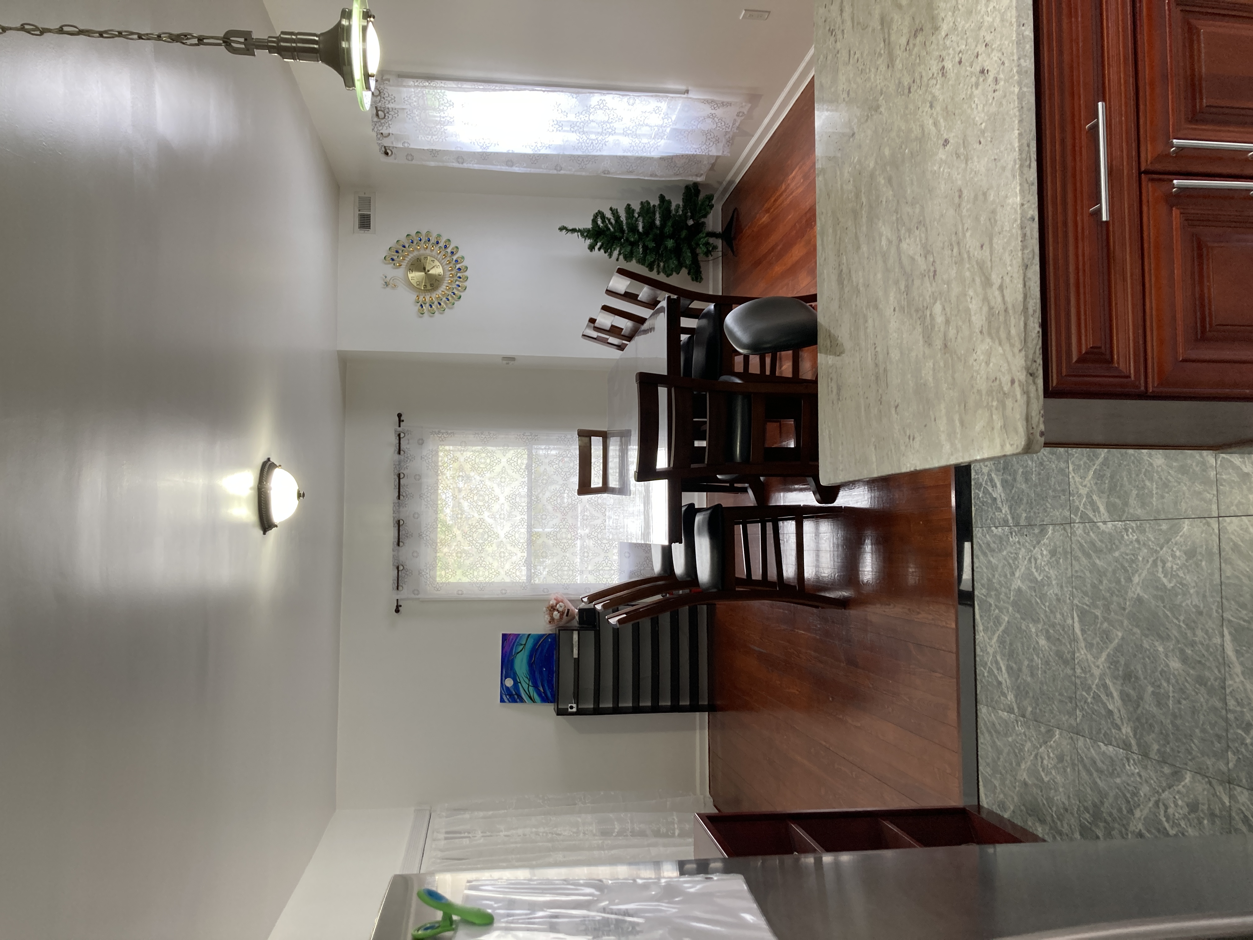 7 bed, 4+ bath apartment for rent at 72 Standish Ave Unit Attic, Quincy — photo 6 of 15