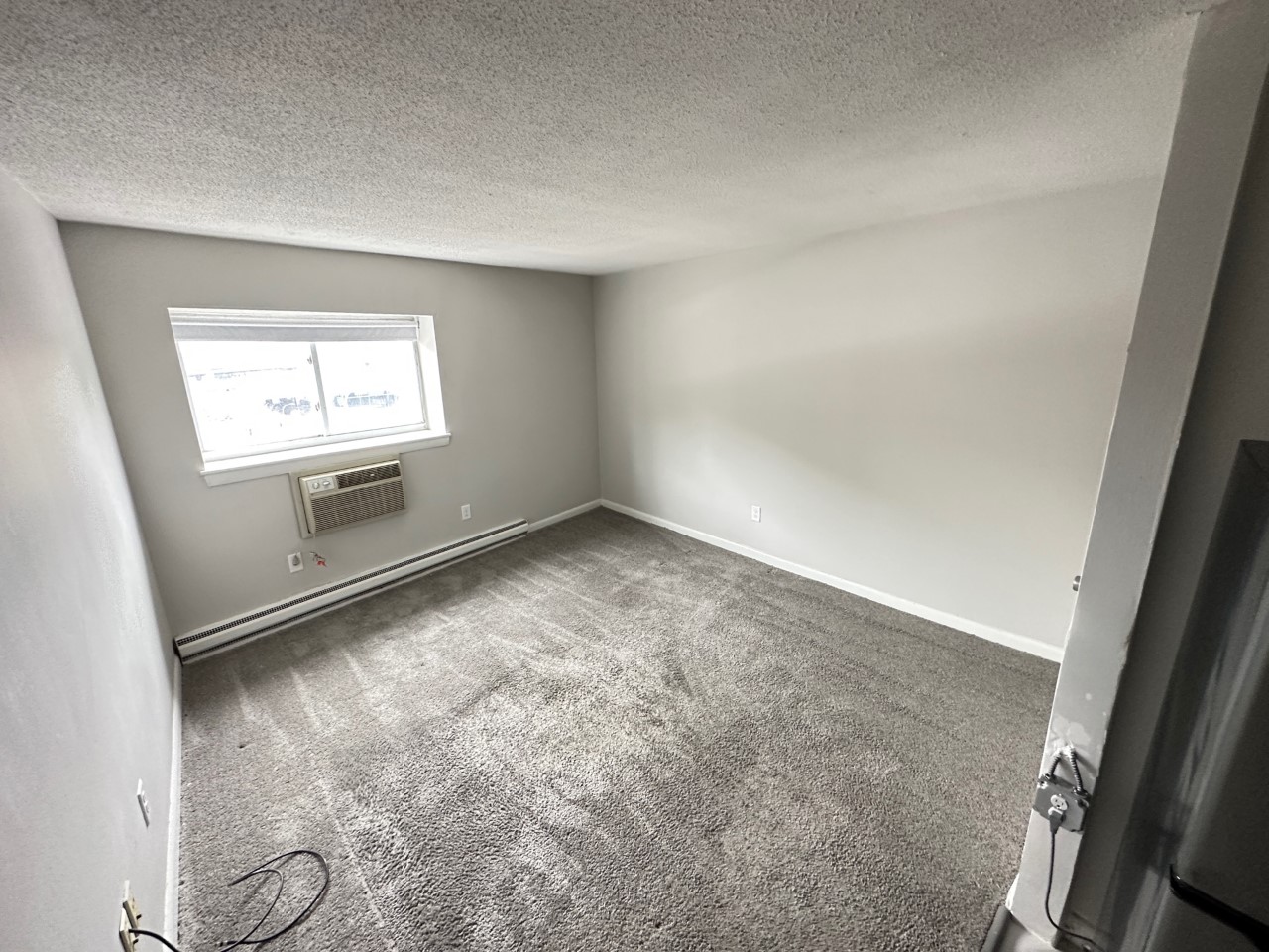 Studio bed, 1 bath apartment for rent at 231 Harrison Ave Unit 4, Chinatown — photo 6 of 7