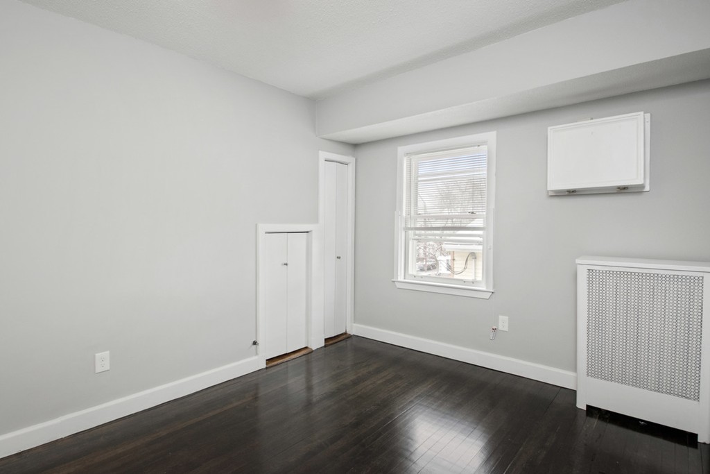 5 bed, 2.5 bath apartment for rent at 45 Gladstone St Unit 2, East Boston — photo 5 of 13