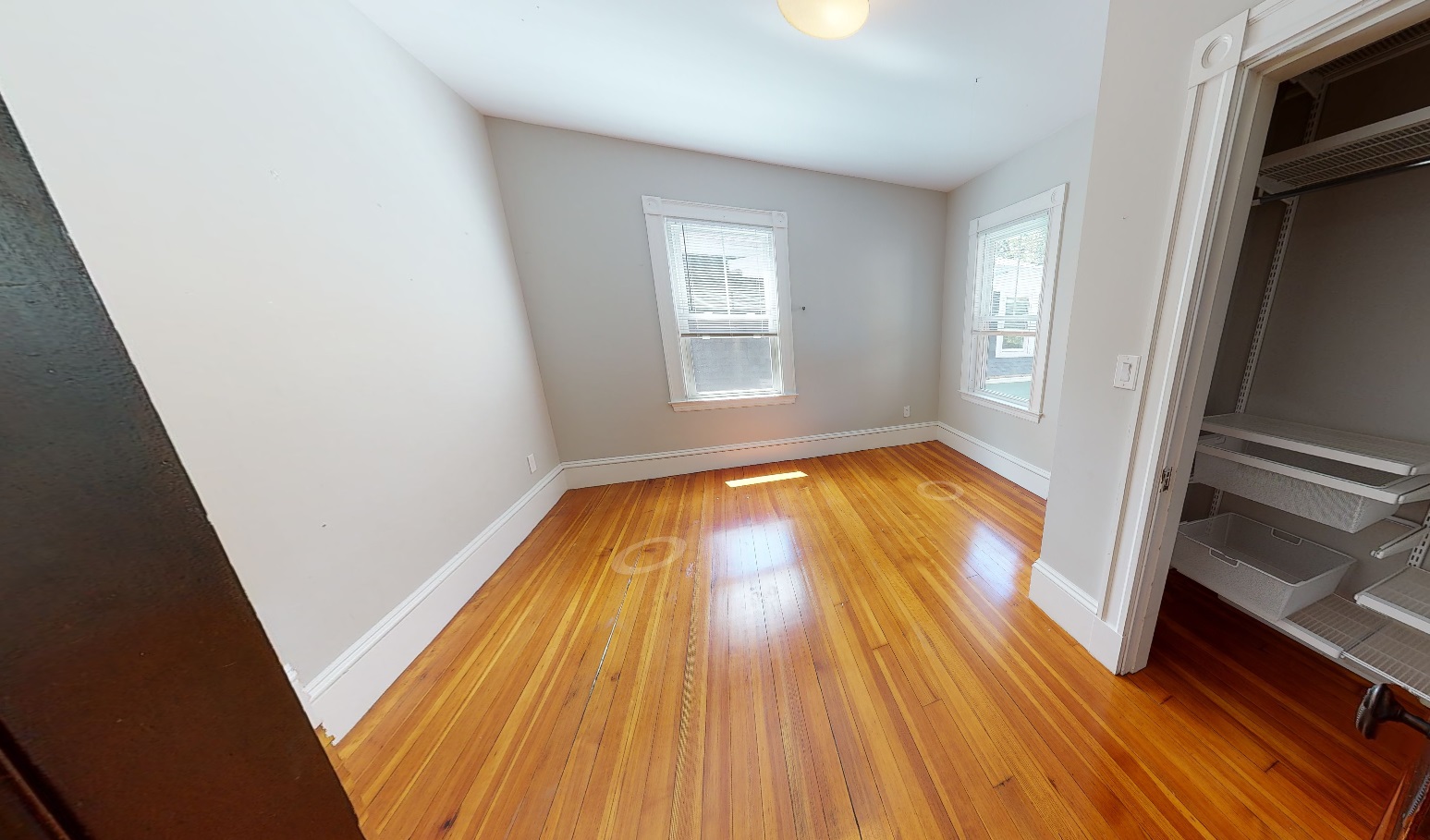 3 bed, 2 bath apartment for rent at 107 Oxford St Unit 3T, Baldwin — photo 8 of 14