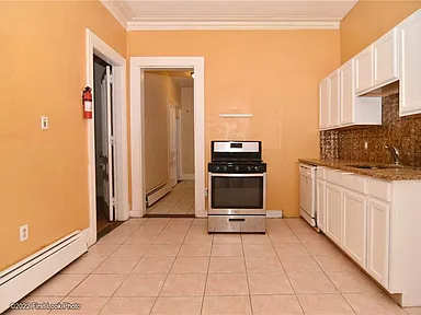 3 bed, 1.5 bath apartment for rent at 78 America St Unit 1, Federal Hill — photo 5 of 10