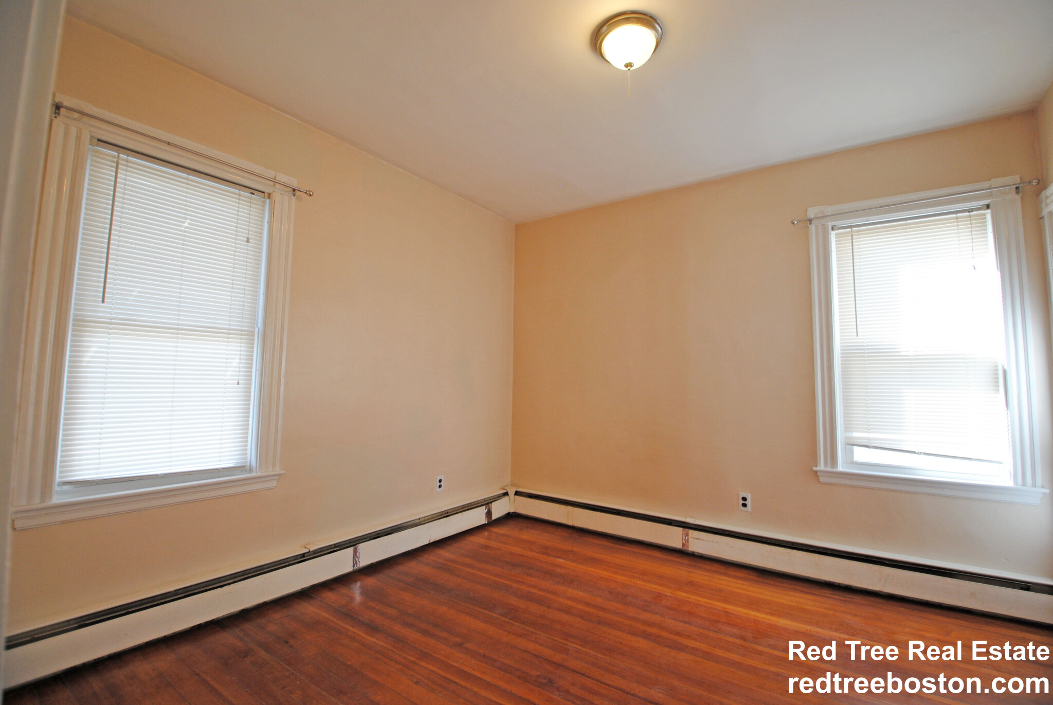 3 bed, 1 bath apartment for rent at 32 Raven St Unit 2, Dorchester — photo 6 of 9