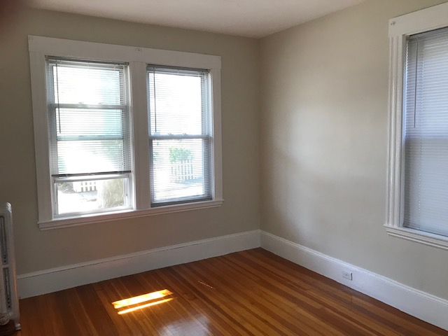 2 bed, 1 bath apartment for rent at 26 Prescott St Unit 1, Salem — photo 6 of 9