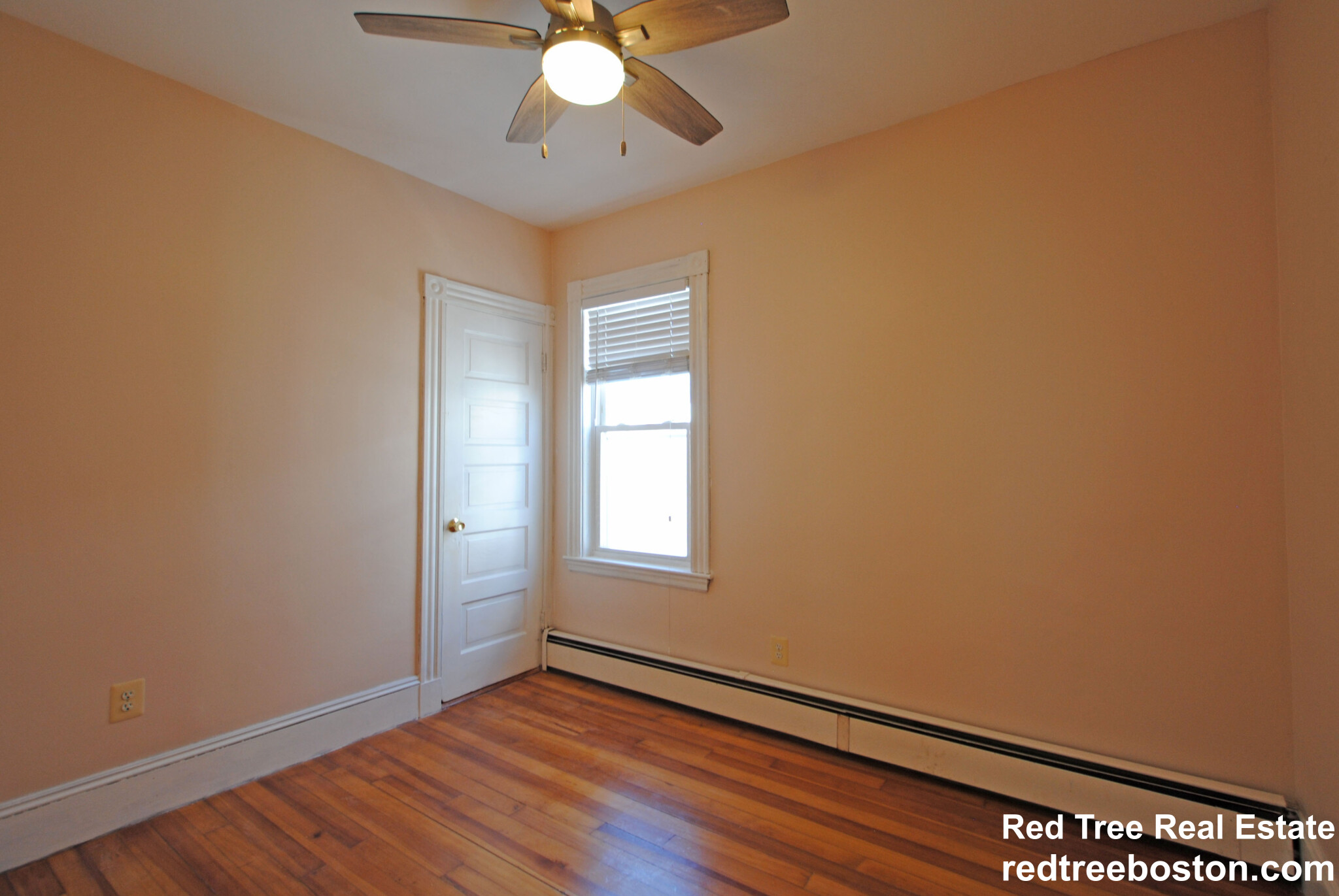 3 bed, 1 bath apartment for rent at 32 Raven St Unit 3, Dorchester — photo 5 of 9