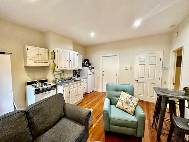 1 bed, 1 bath apartment for rent at 24 Hull St Unit 2R, North End — photo 6 of 23