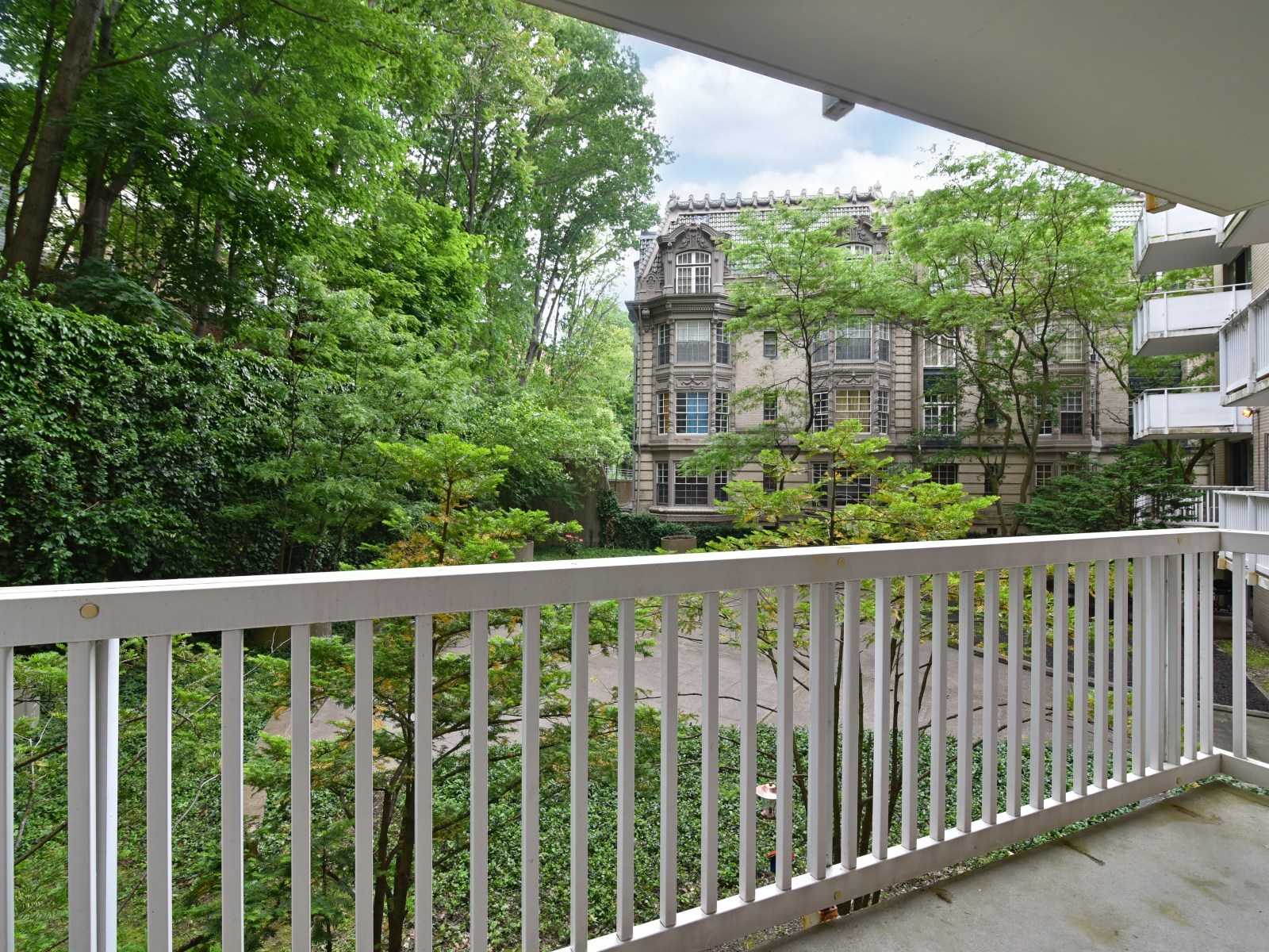 1 bed, 1 bath apartment for rent at 1530 Beacon St Unit 202, Washington Square