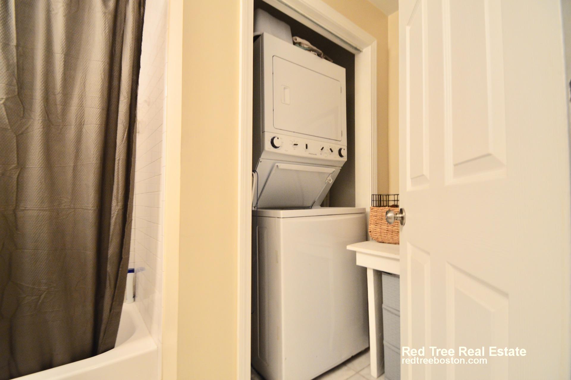 3 bed, 1 bath apartment for rent at 15 Havre St Unit 2, East Boston — photo 6 of 6