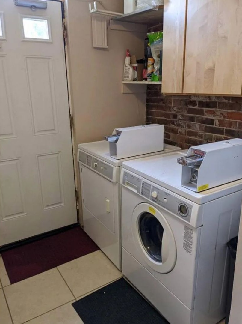 207 West Springfield St, South End