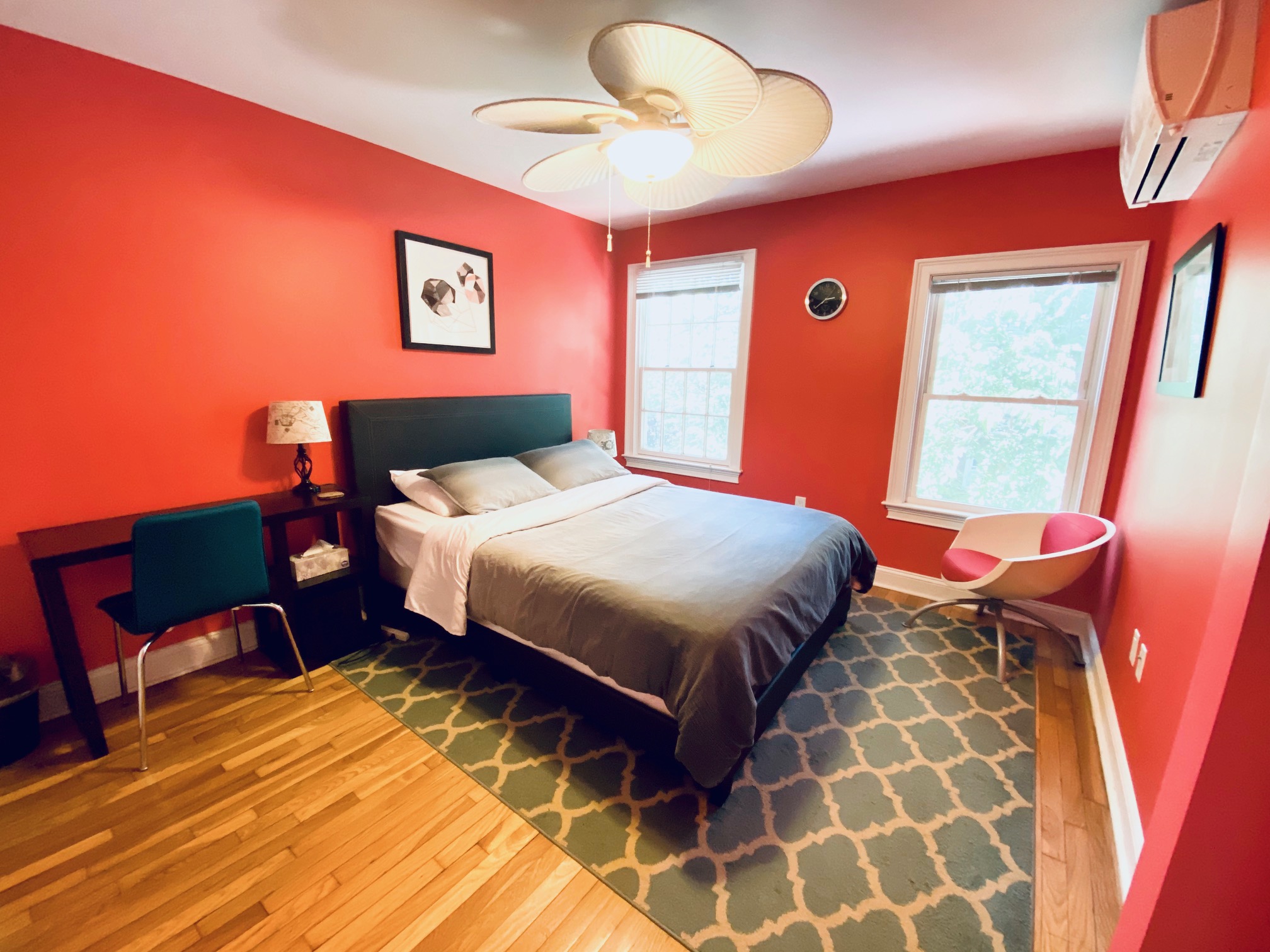 4 bed, 2.5 bath apartment for rent at 93 Easton St Unit 1, Allston — photo 10 of 12