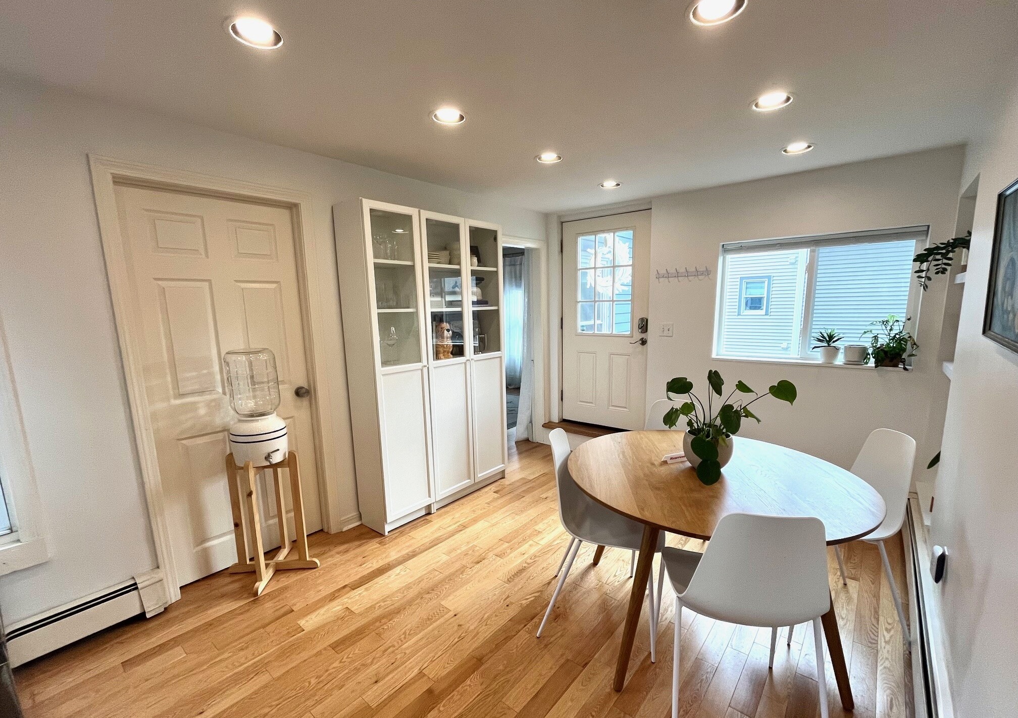 34 Everett Ave, East Somerville