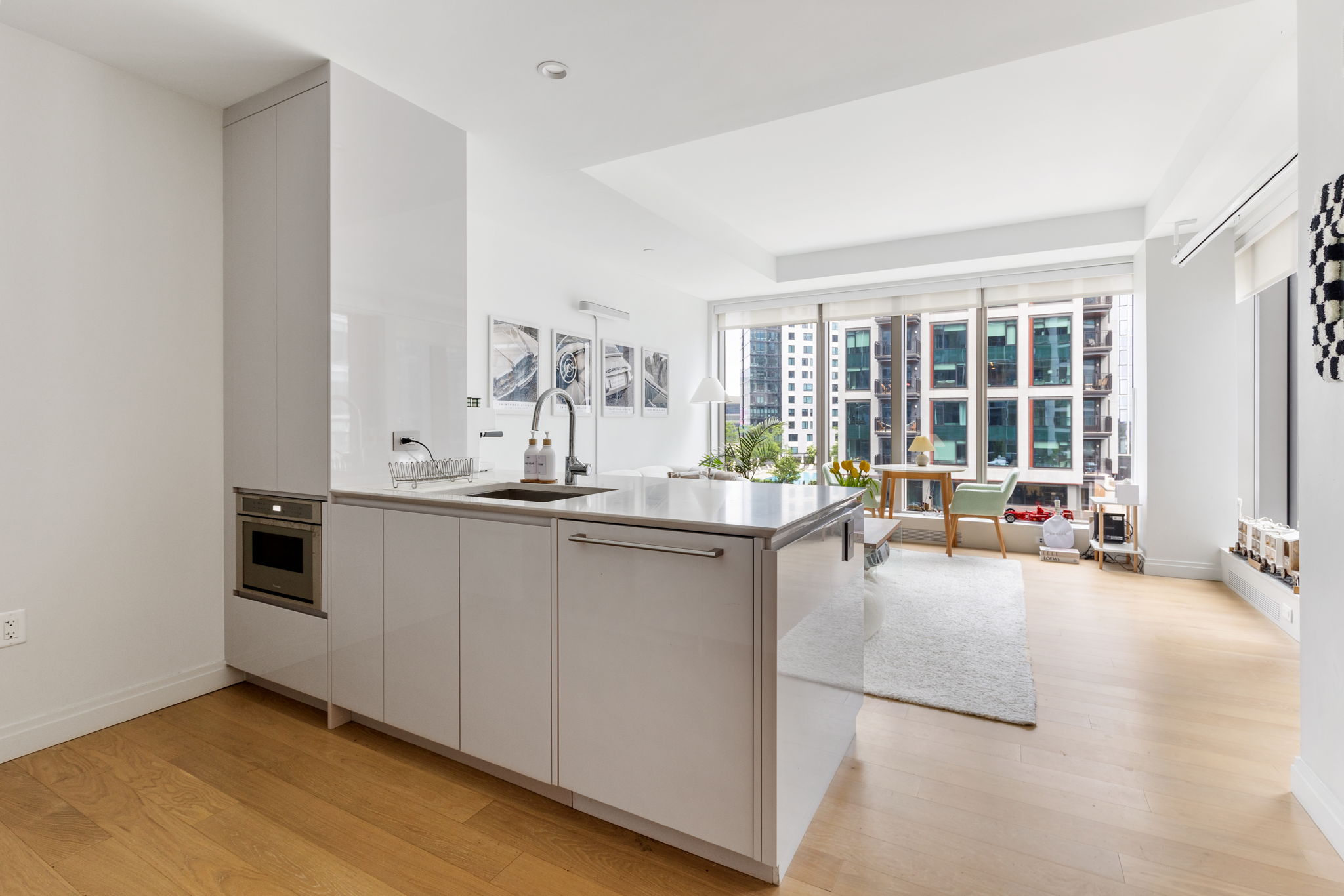 1 bed, 1.5 bath apartment for rent at 133 Seaport Blvd Unit 705, Seaport District — photo 3 of 23