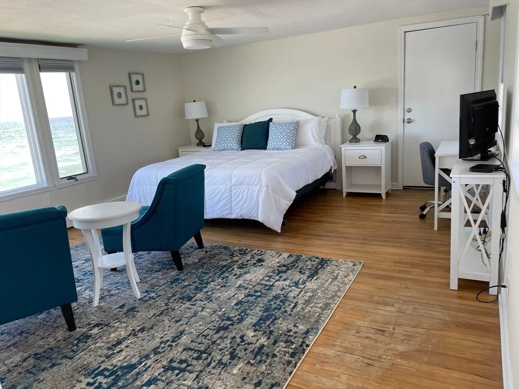 254 Foster Ave, Marshfield