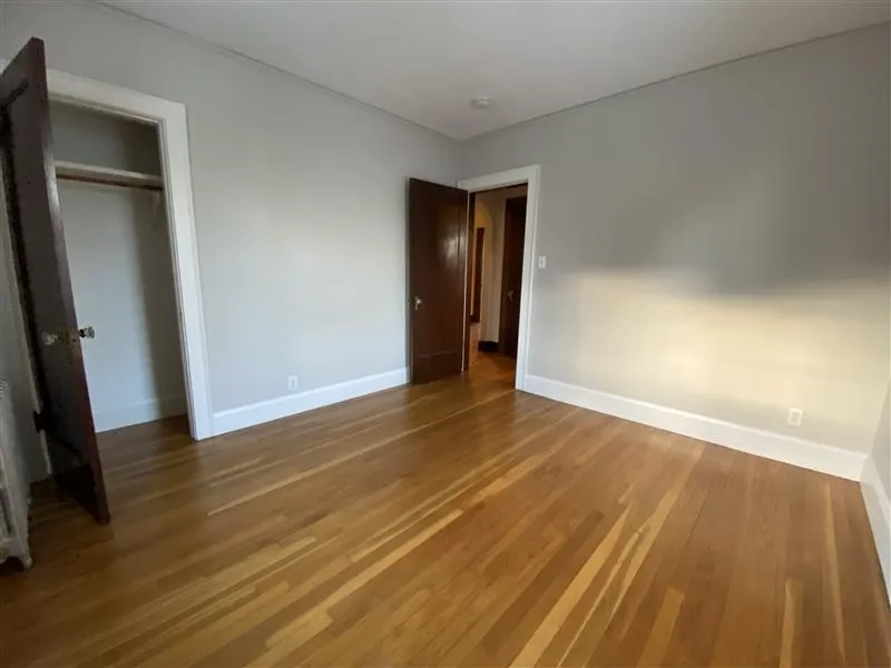 118 College Ave, Tufts