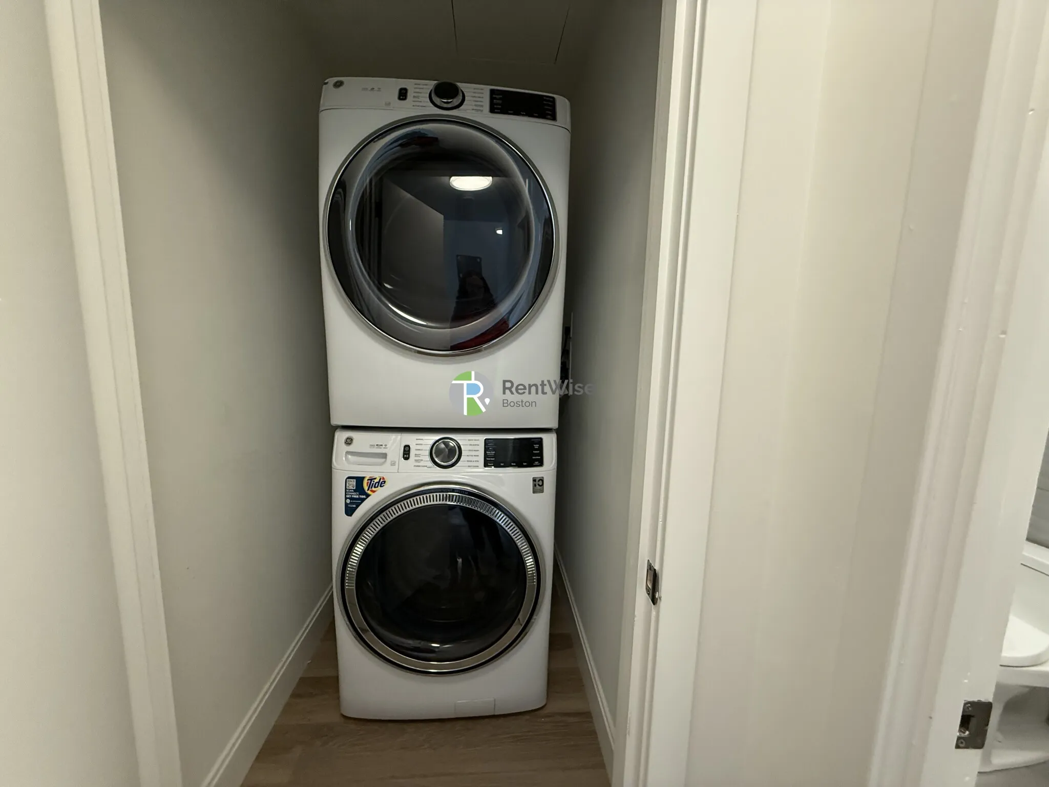 1079 Commonwealth Ave, Allston