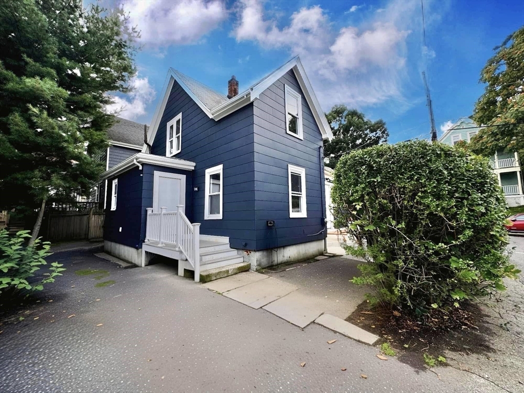 22 Allen Ave, Lynn