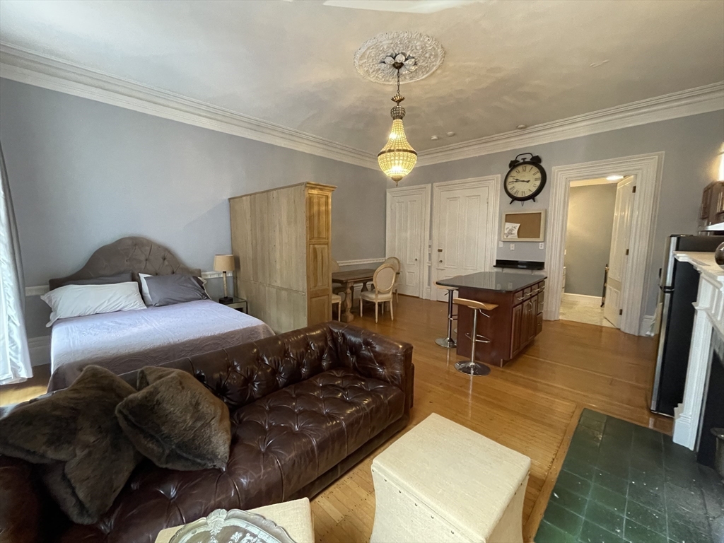 105 Beacon St, Back Bay