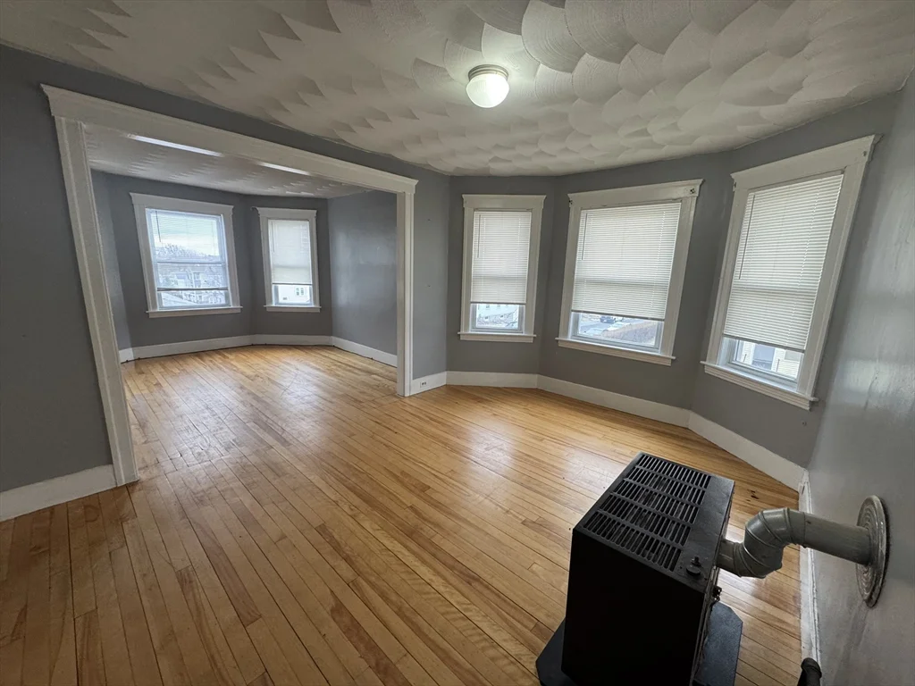 156 Fairmont Ave, Worcester