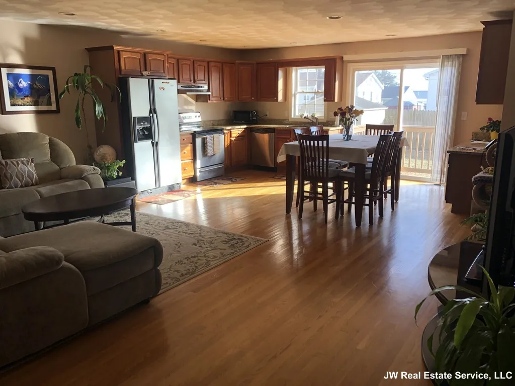 111 Oxford St, Revere