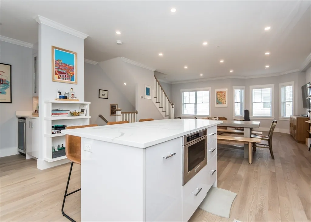 29 Cherry St, Waltham