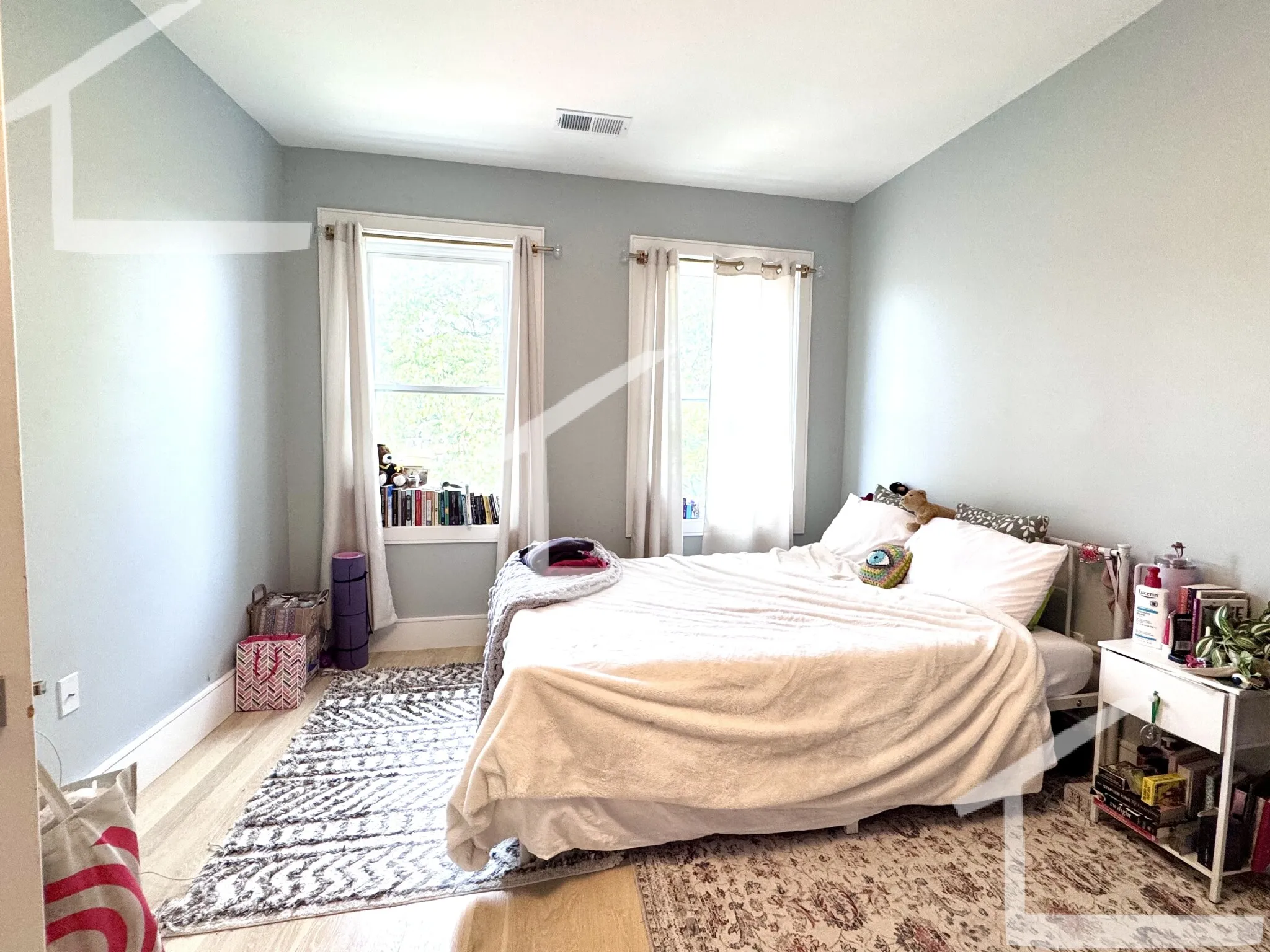 9 University Rd, Aspinwall Hill