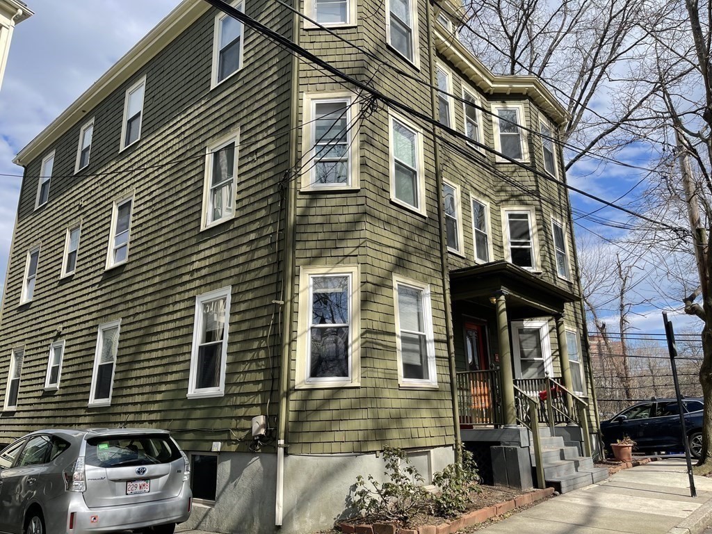 1 Brook St, Brookline Village