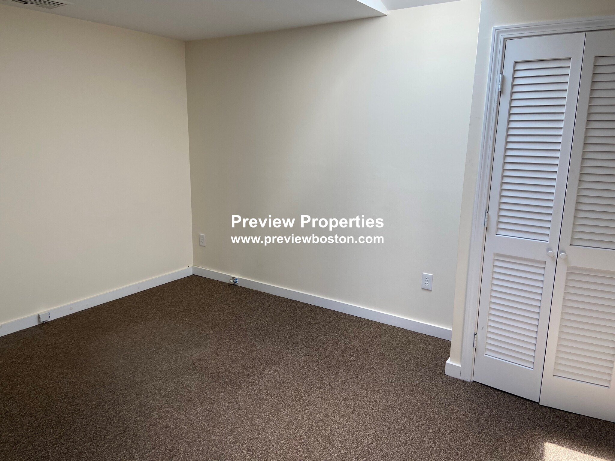 1383 Washington St, West Newton