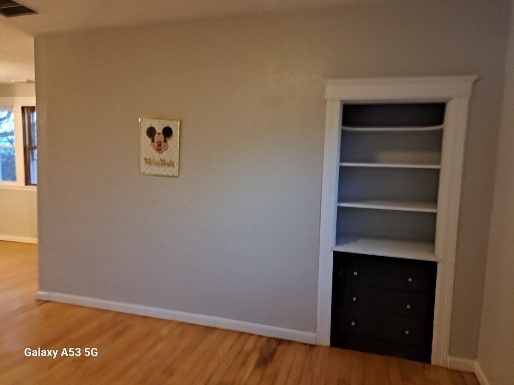 98 Brookline St, Webster Square