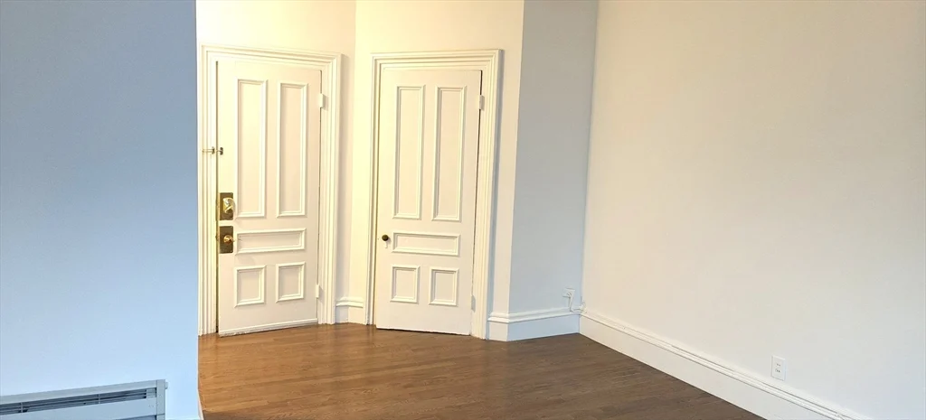 387 Beacon St, Back Bay