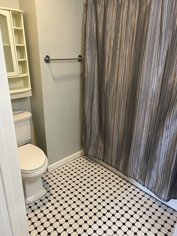 2 bed, 1 bath apartment for rent at 602 East 3rd St Unit 1, South Boston — photo 5 of 6