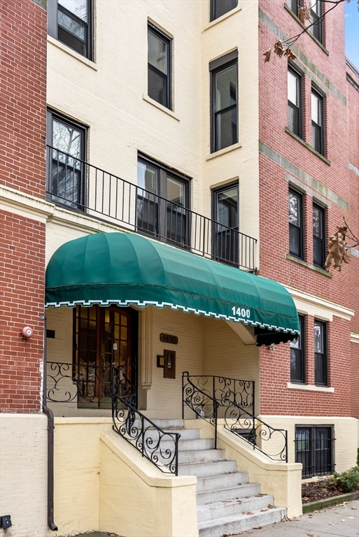 1400 Commonwealth Ave, Allston