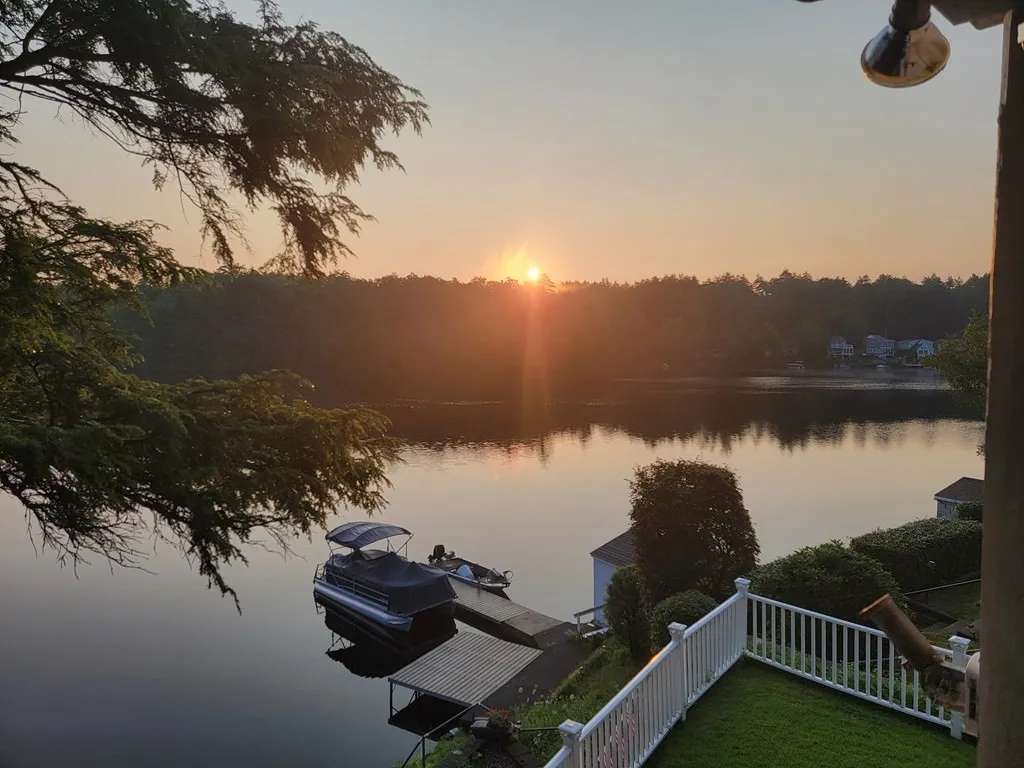 3 Pine Tree Dr, Holland