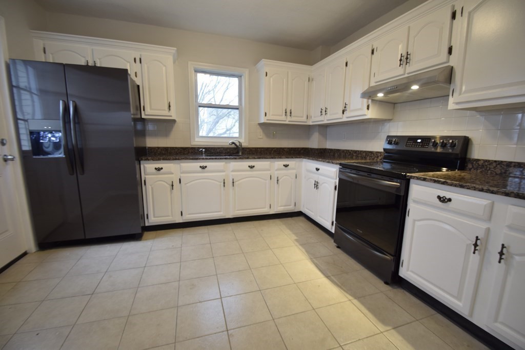 247 School St, Revere