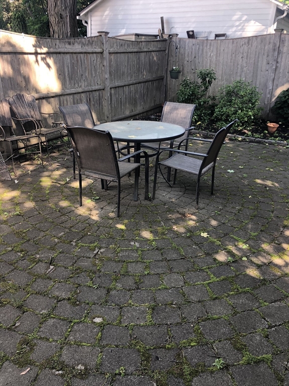 35 Broad St, Newburyport