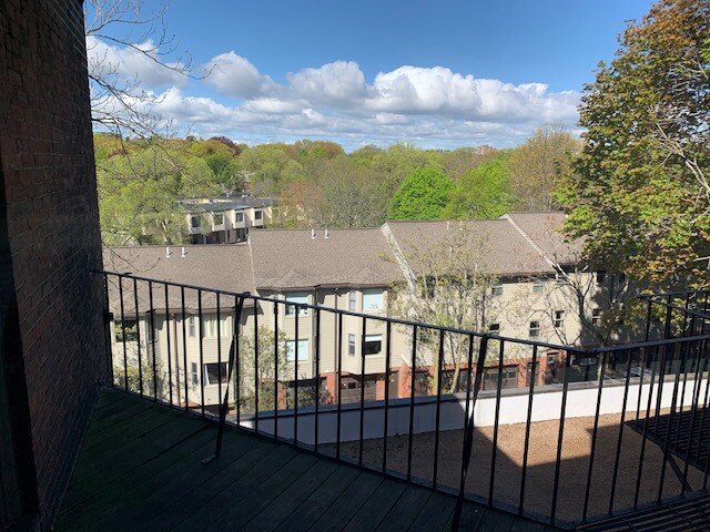 2 bed, 1 bath apartment for rent at 310 Tappan St Unit 4A, Brookline Hills — photo 13 of 15