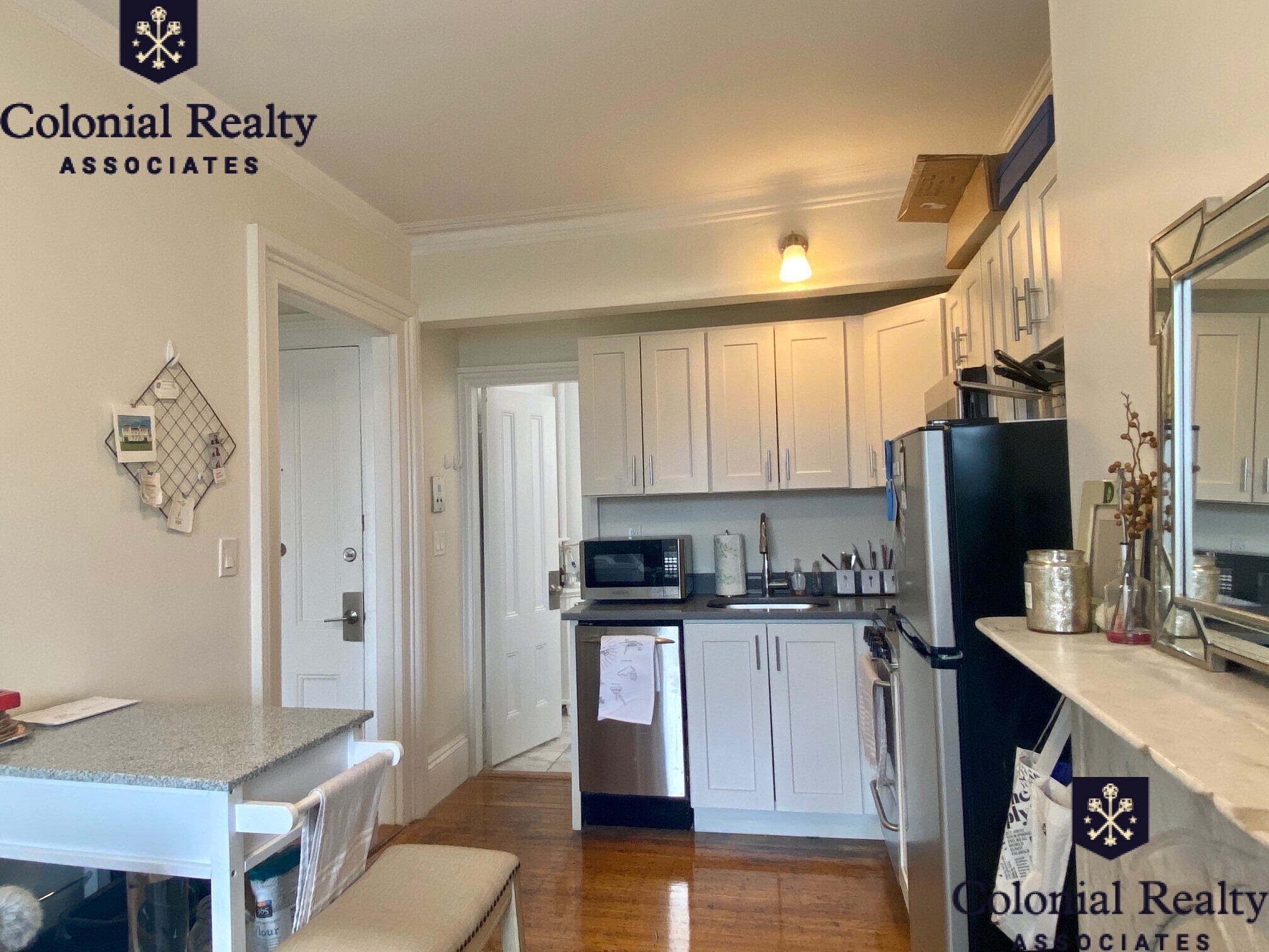 86 Charles St, Beacon Hill