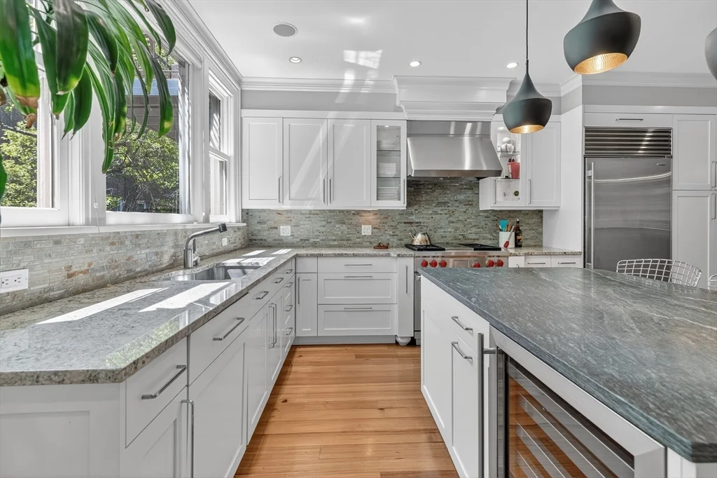 48 Appleton, South End