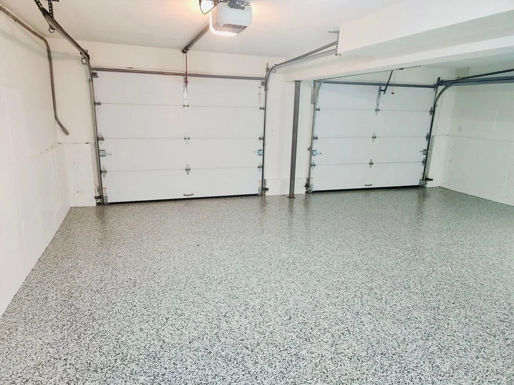 294 Hayden Rowe St, Hopkinton