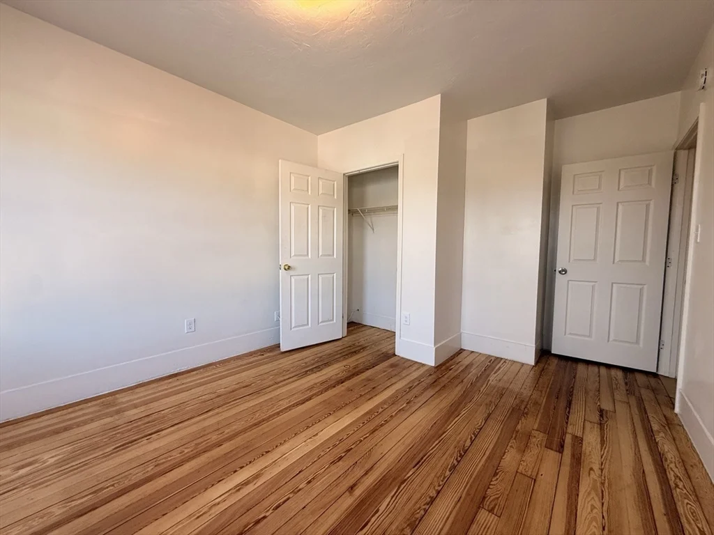 9-11 Richardson St, Faulkner